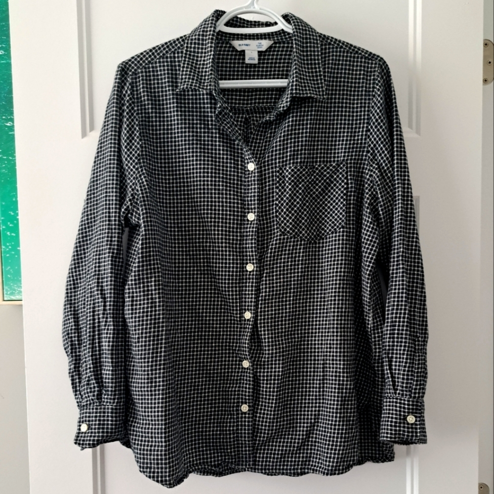 Old Navy The Classic Shirt, Button Up
